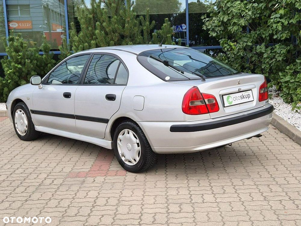 Mitsubishi Carisma - 3