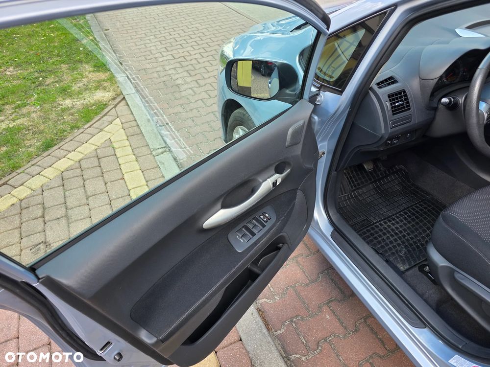 Toyota Auris 1.6 Valvematic Executive - 12