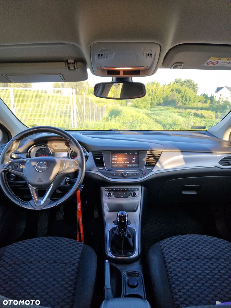 Opel Astra 1.4 T Enjoy - 9