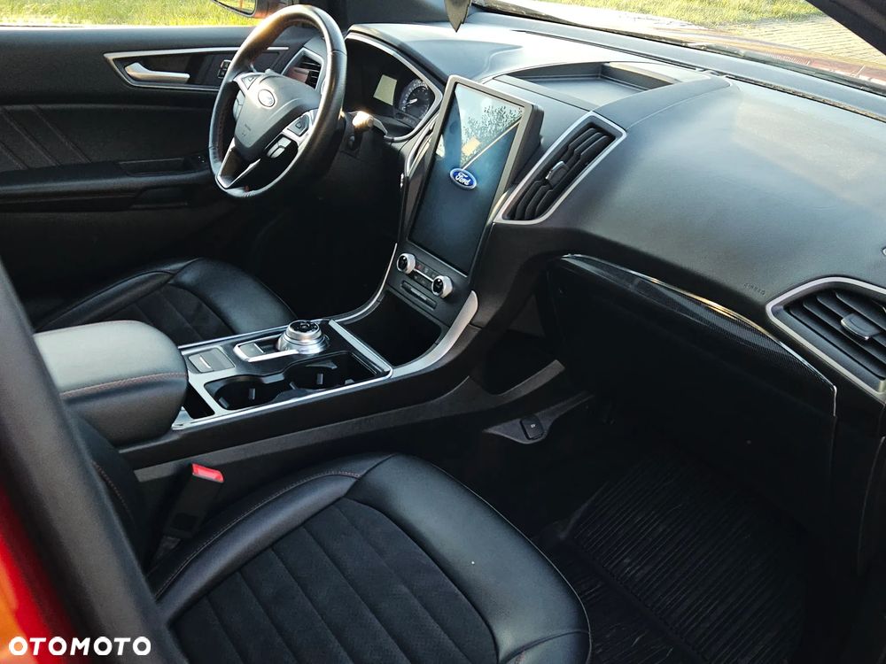 Ford Edge - 4