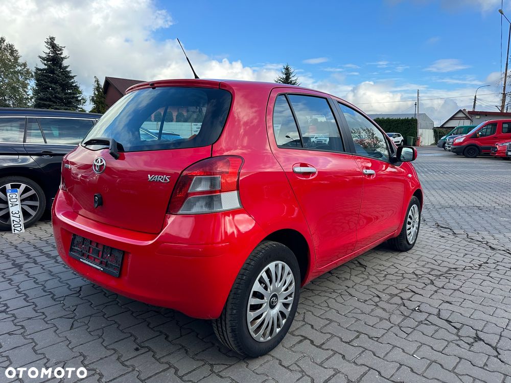 Toyota Yaris 1.0 Premium EU6 - 5