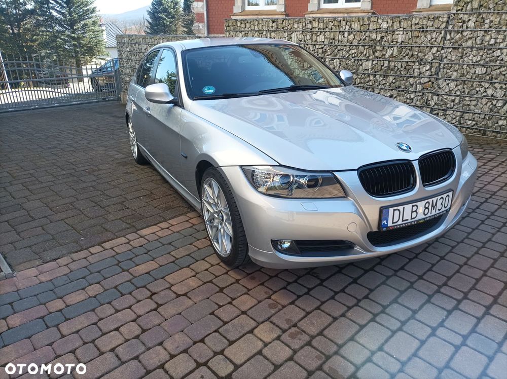 BMW Seria 3 320d DPF Efficient Dynamics Edition - 2