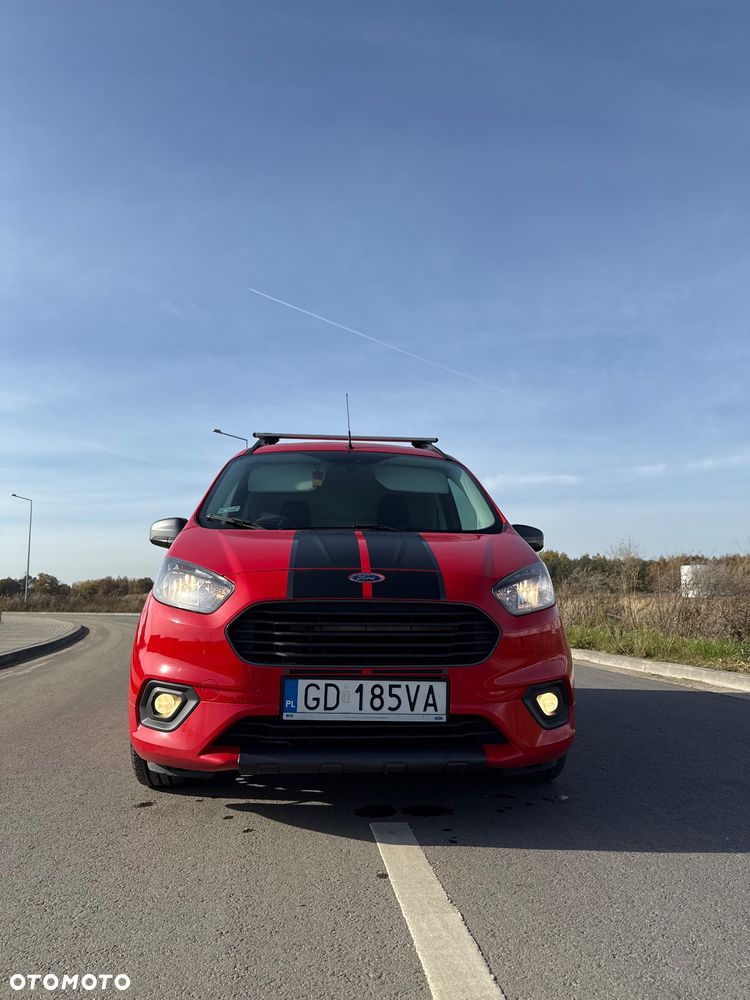 Ford Tranzit Courier - 13