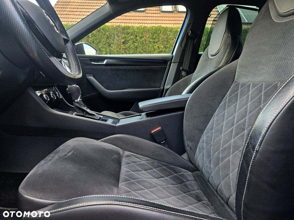 Skoda Superb 2.0 TSI Sportline DSG - 8