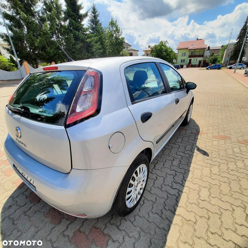 Fiat Grande Punto Actual 1.2 8V Estiva - 6