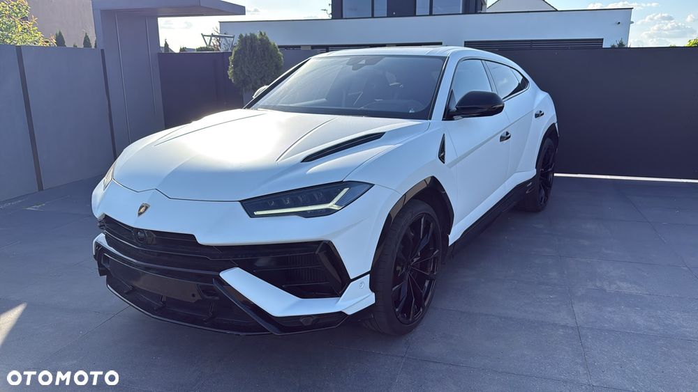 Lamborghini Urus - 4