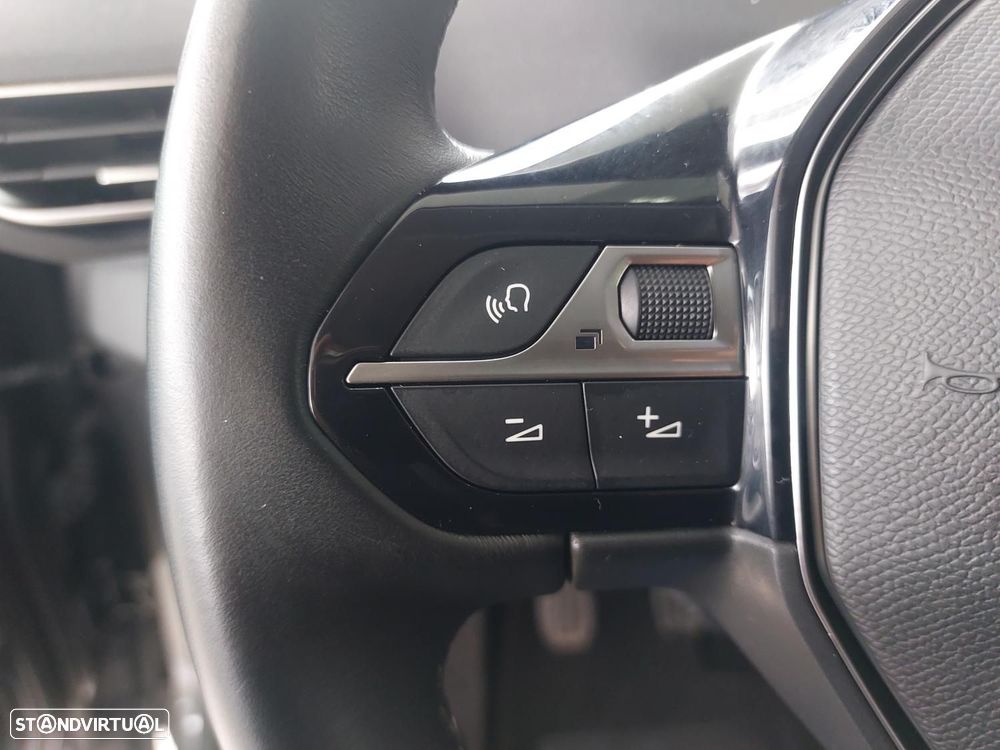 Peugeot 5008 1.5 BlueHDi Allure - 19