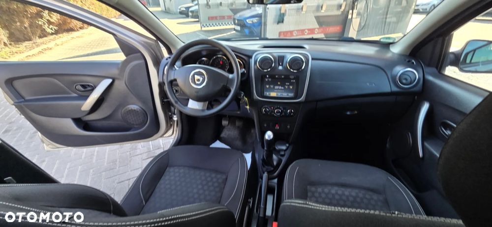 Dacia Sandero TCe 90 Laureate - 34