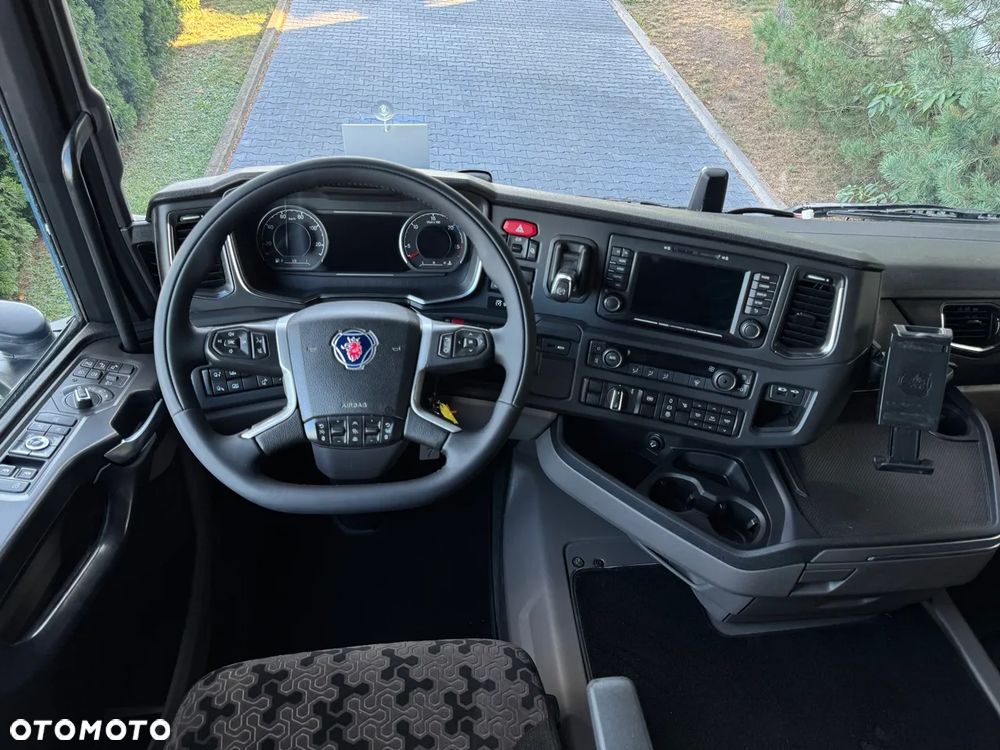 Scania R 500 / ACC /PEŁNY ADR / 4-PODUSZKI / KLIMATYZACJA POSTOJOWA / Z NIEMIEC - 28