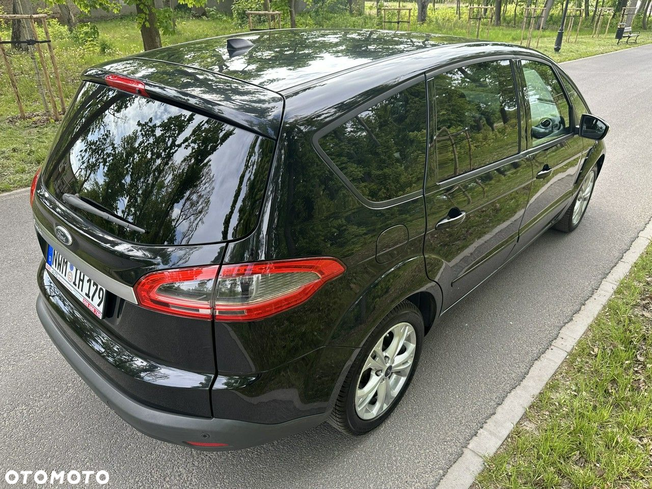 Ford S-Max - 10