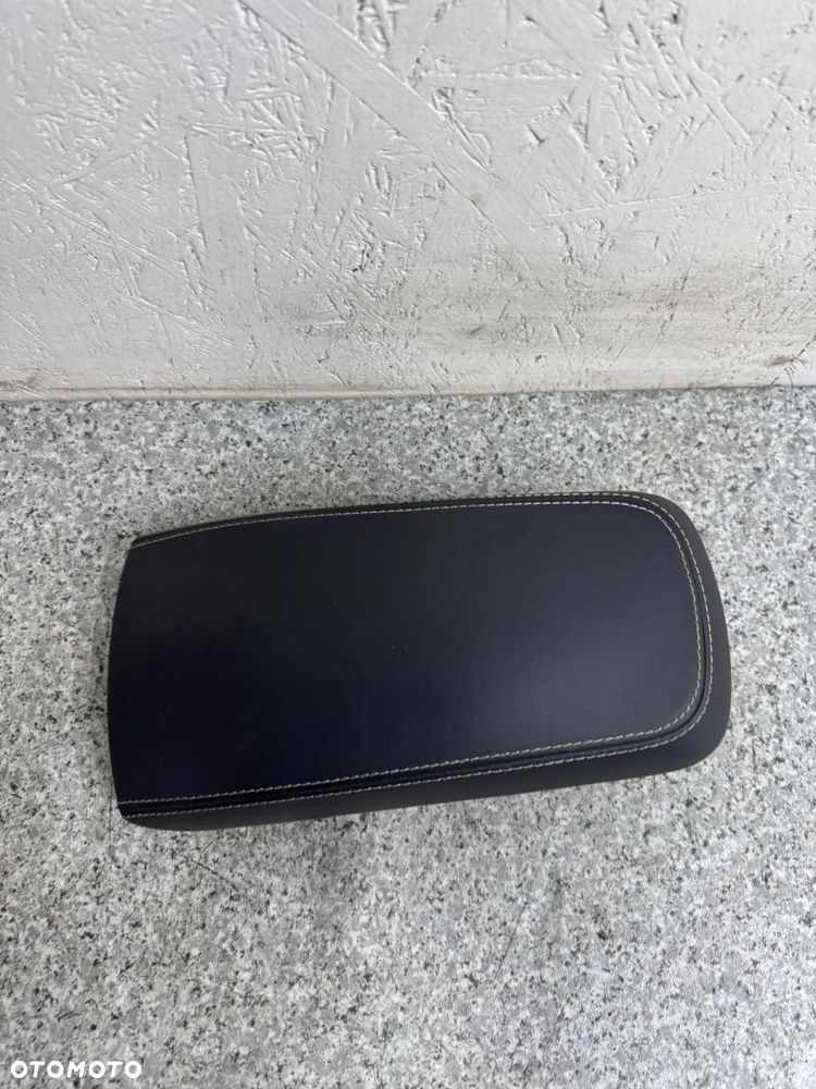 podłokietnik tunelu środkowego volvo xc40 2017-2024 31469568 - 1