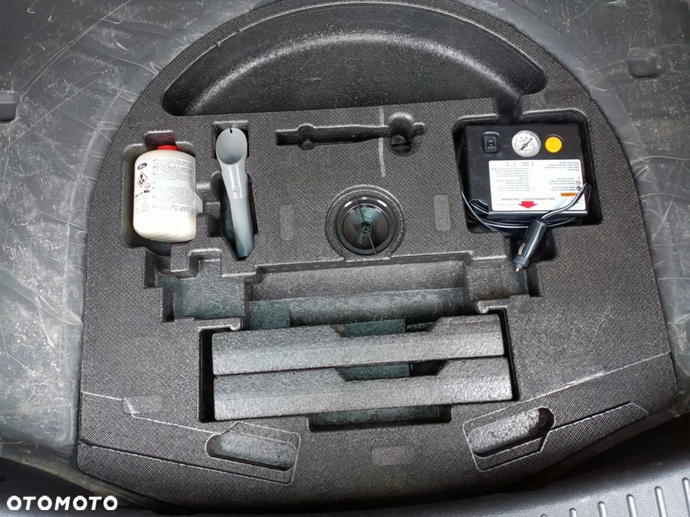 Ford Kuga 2.0 TDCi 4x4 Trend - 13