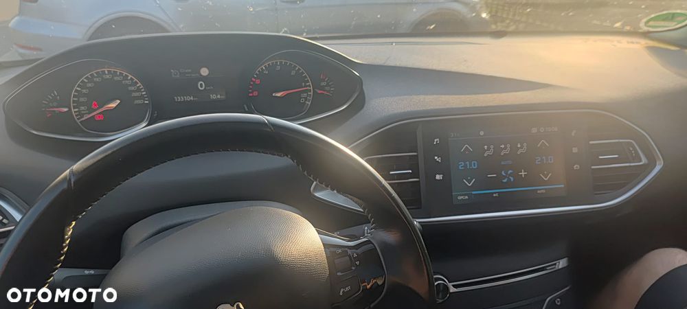 Peugeot 308 BlueHDi 150 Stop & Start Business-Line - 11