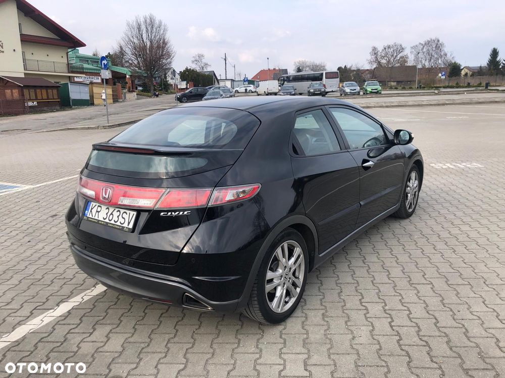 Honda Civic 1.8 Comfort - 3