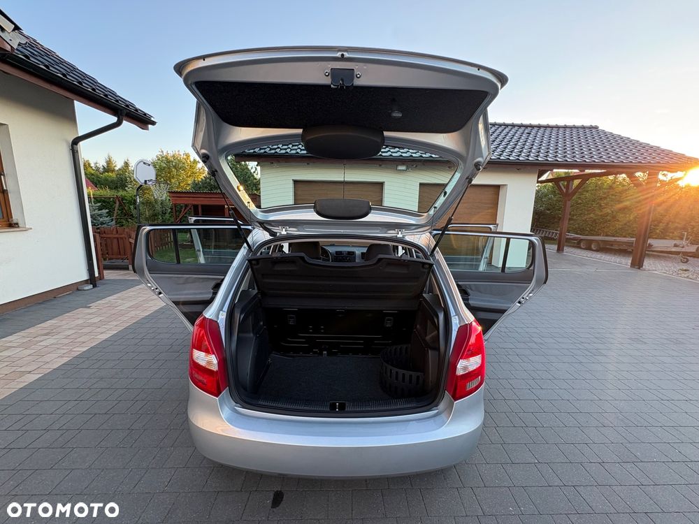 Skoda Fabia 1.2 HTP Ambiente - 26