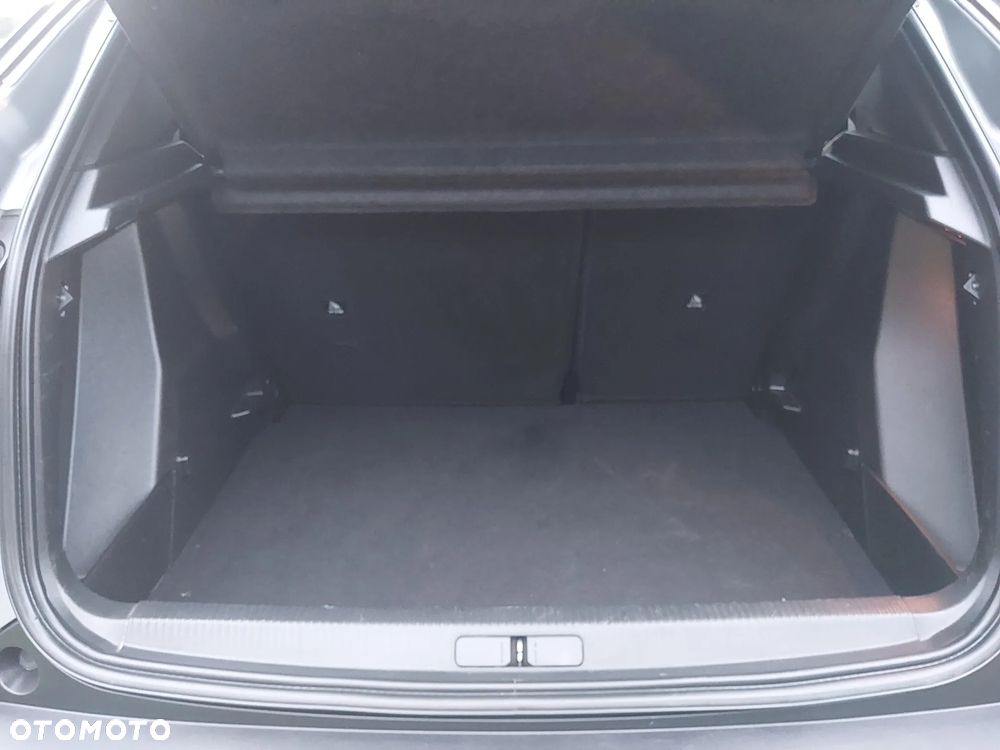 Peugeot 2008 BlueHDi 130 EAT8 Allure - 25