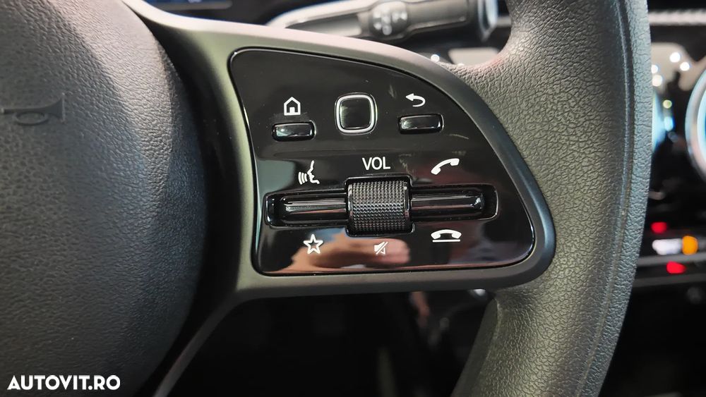 Mercedes-Benz A 250 e 8G-DCT - 25