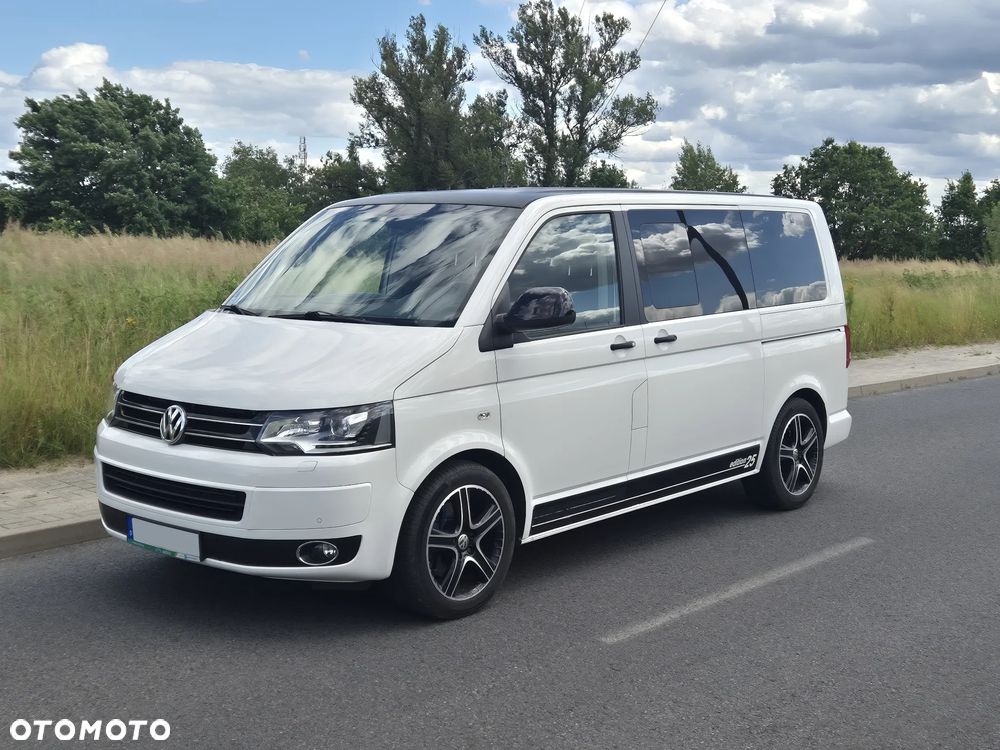 Volkswagen Multivan - 2