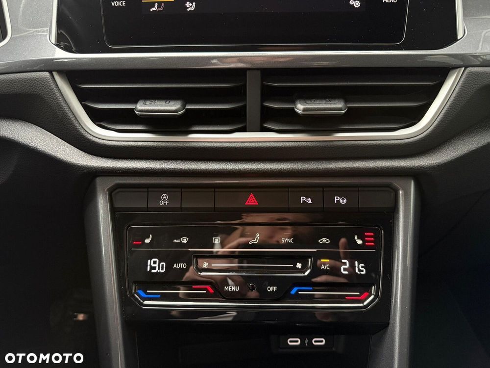 Volkswagen T-Roc 1.5 TSI Style DSG - 27