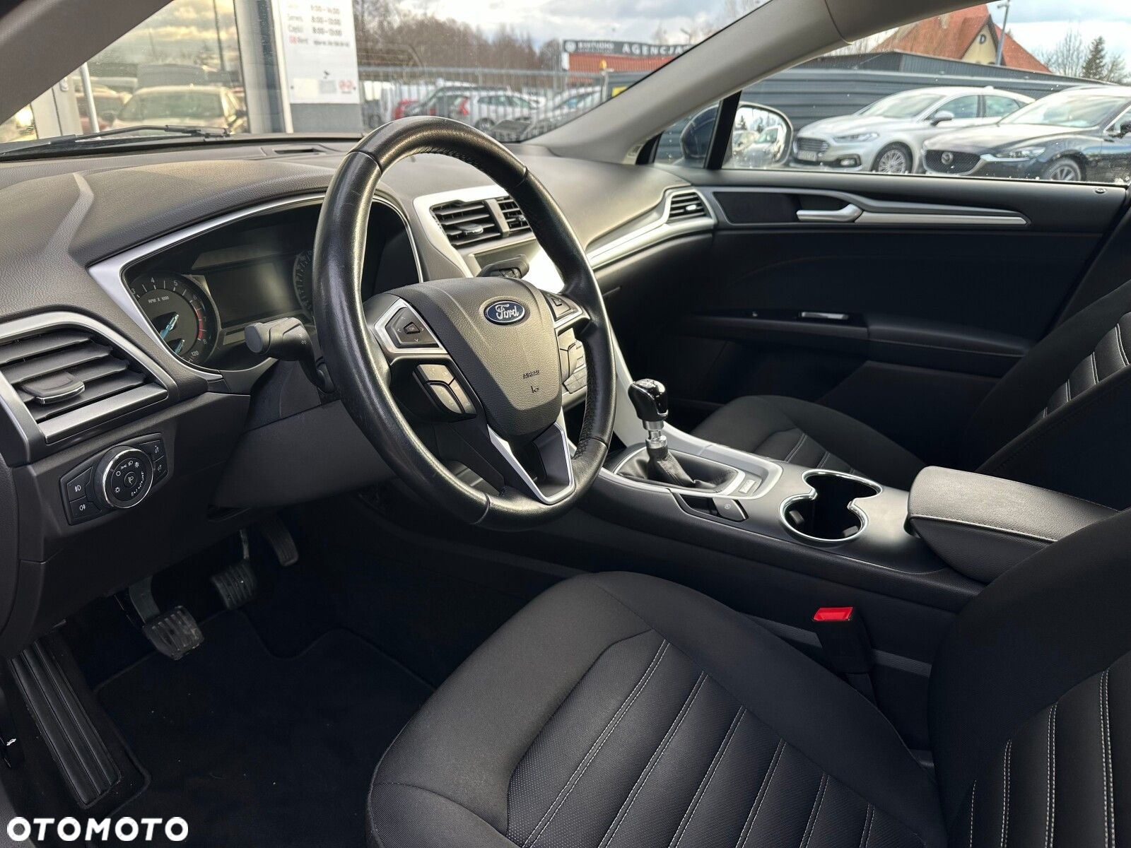 Ford Mondeo 1.5 EcoBoost Trend - 12