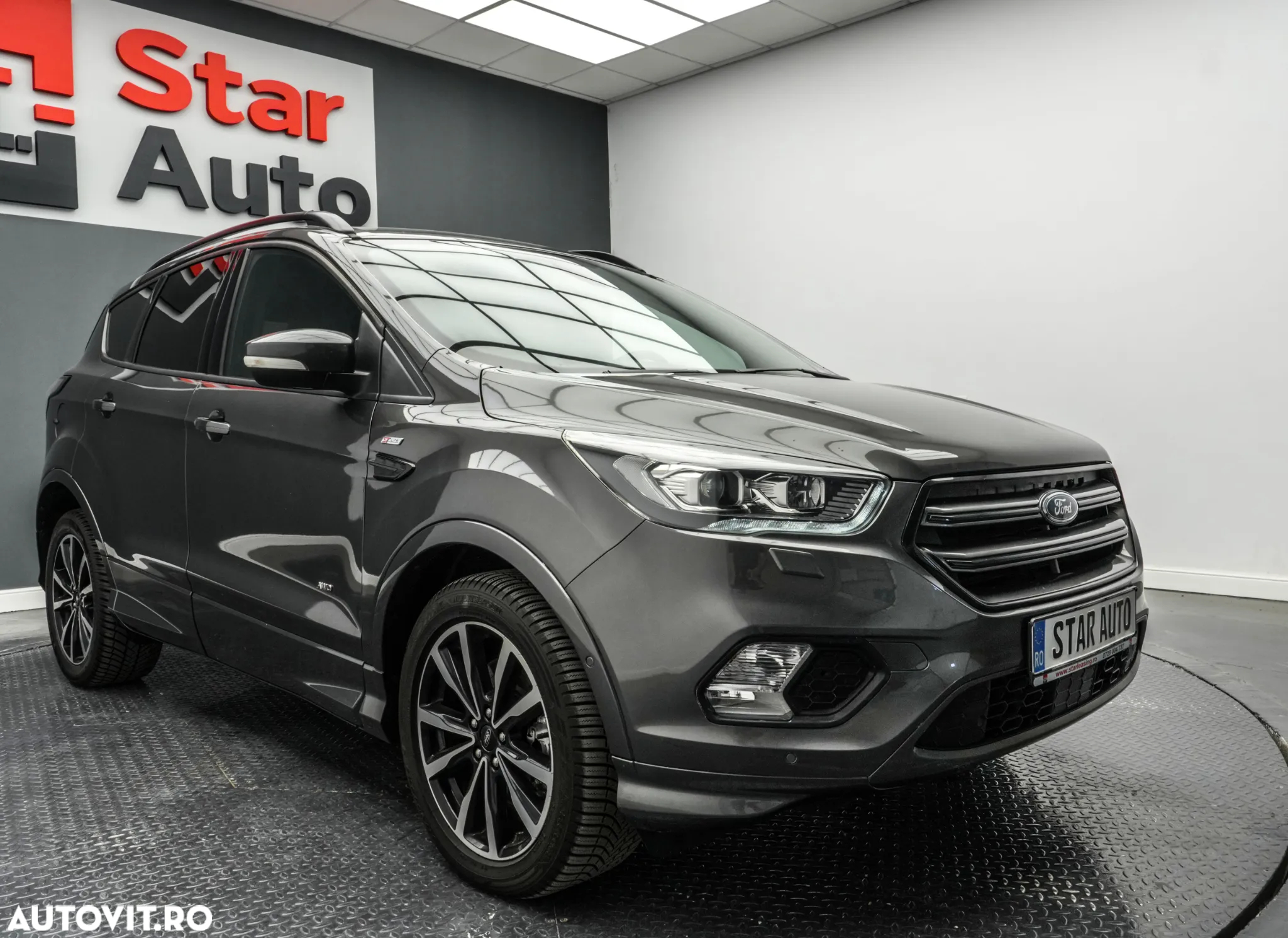 Ford Kuga 2.0 TDCi 4WD Powershift ST-Line - 3