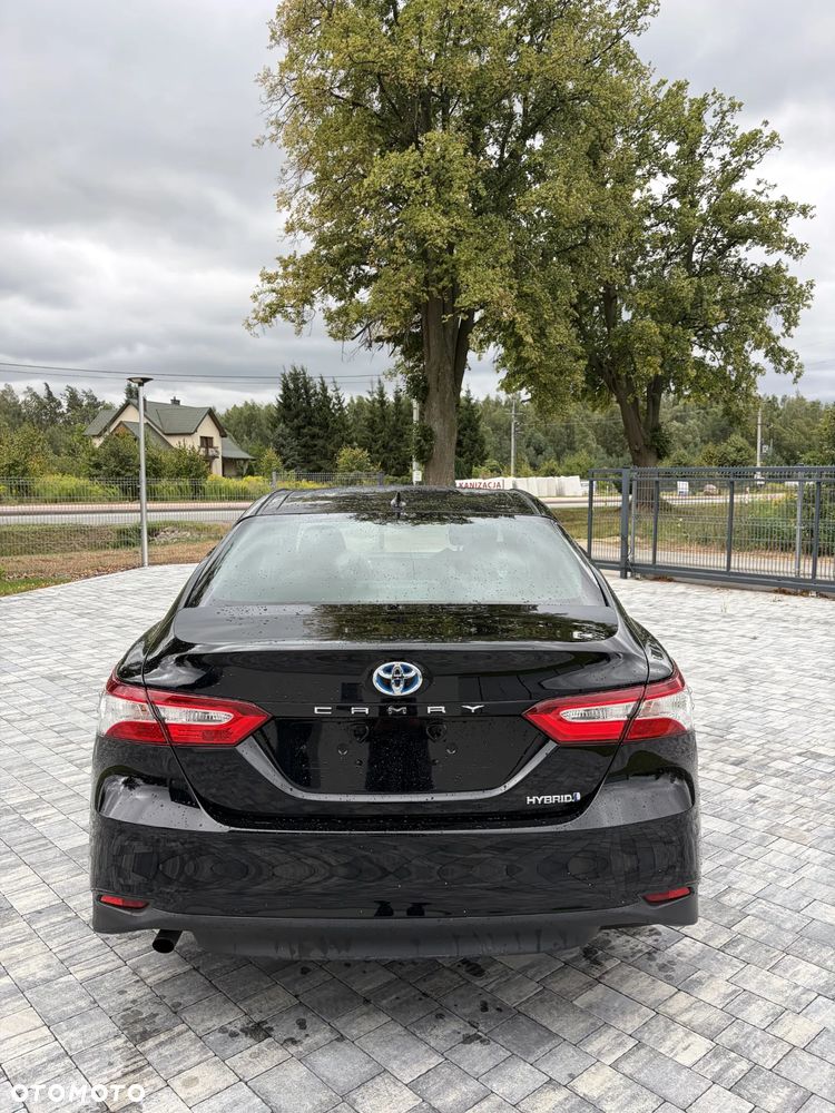 Toyota Camry Business Edition - 6