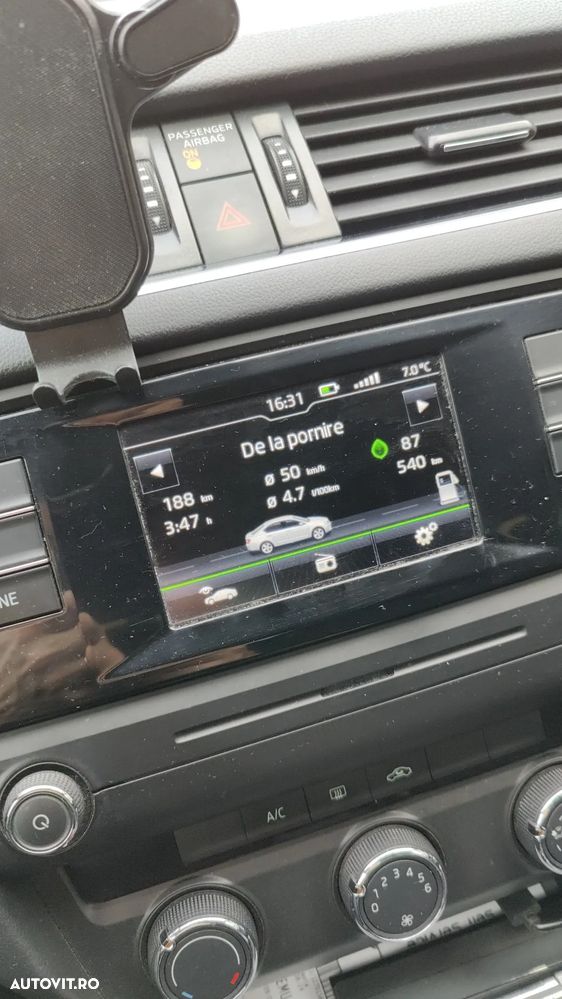 Skoda Octavia 2.0 TDI DSG Style - 11