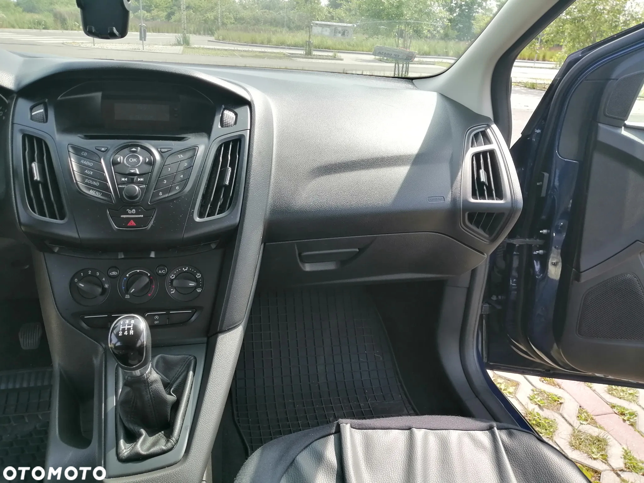 Ford Focus 1.0 EcoBoost Start-Stopp-System Ambiente - 18