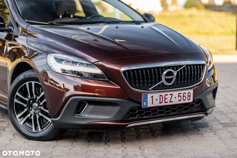 Volvo V40 Cross Country - 34