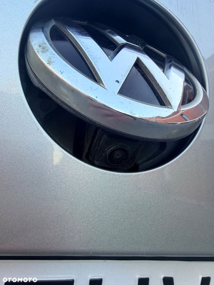 Volkswagen Passat - 19