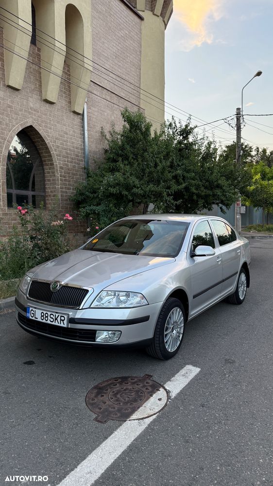 Skoda Octavia 1.6 MPI Ambiente - 1