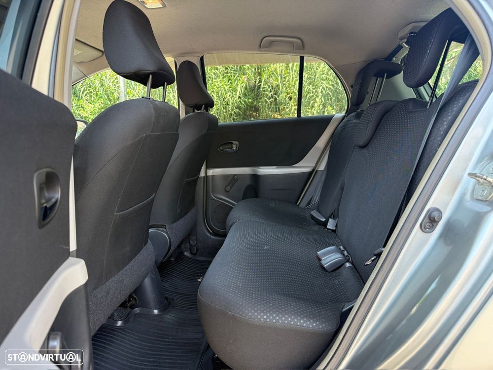 Toyota Yaris 1.0 VVT-i ACtive - 12