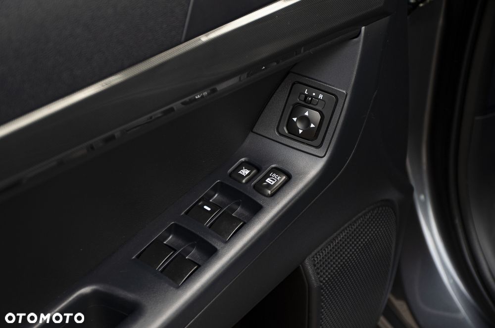 Mitsubishi Lancer 1.8 CVT Intense - 40