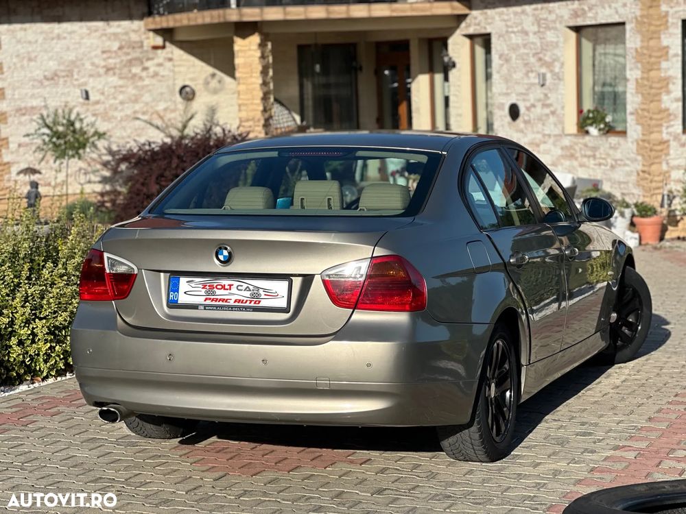 BMW Seria 3 318d - 5