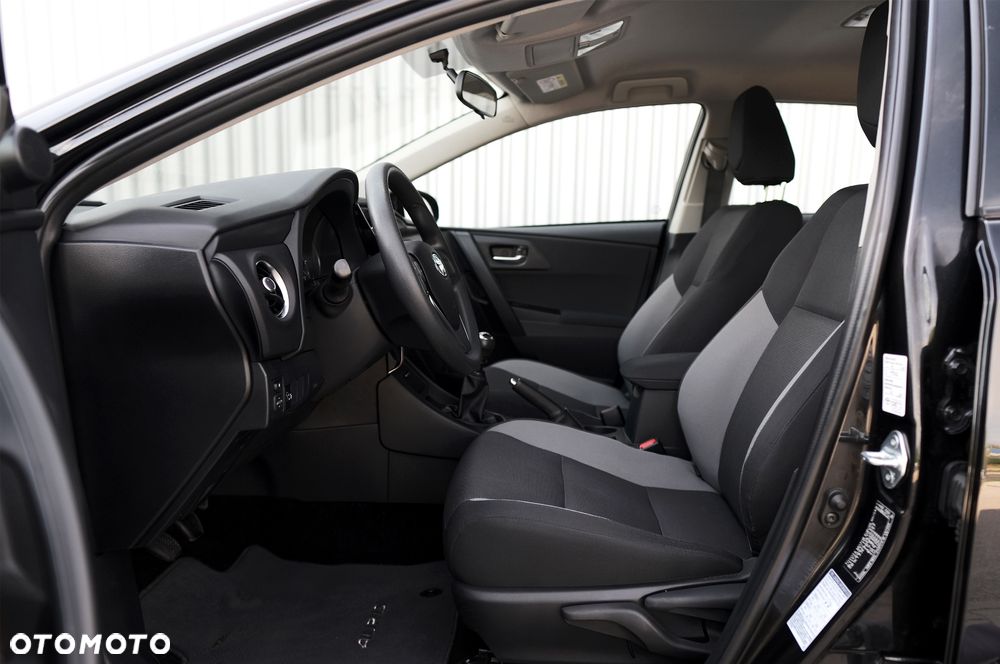 Toyota Auris 1.33 Dual-VVT-i Cool - 16