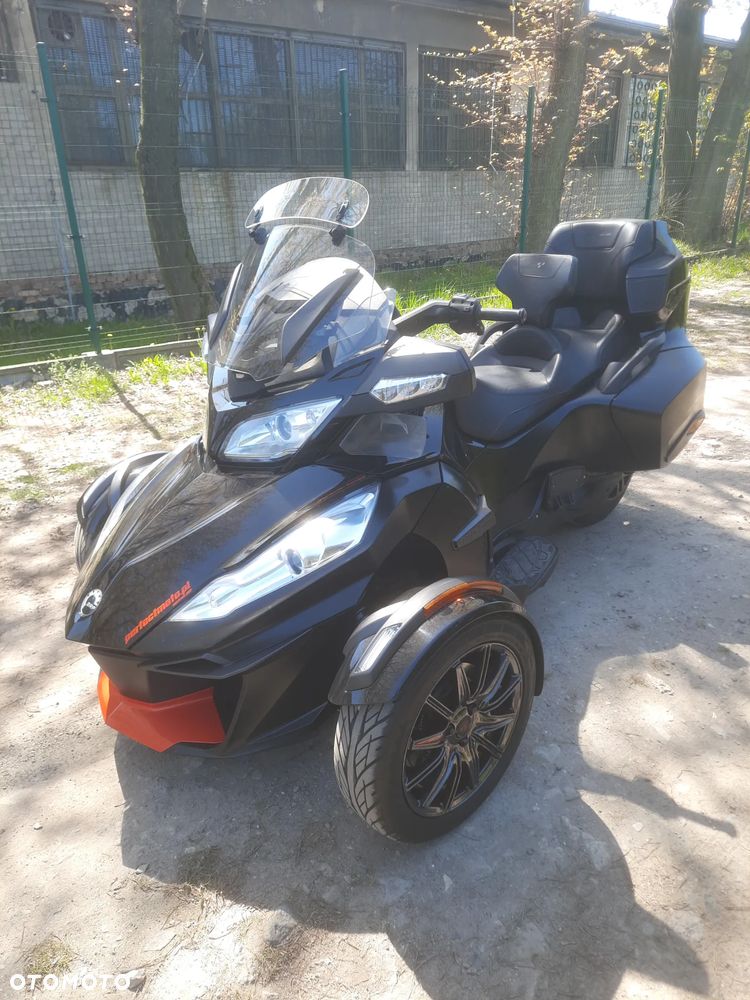 Can-Am Spyder - 1