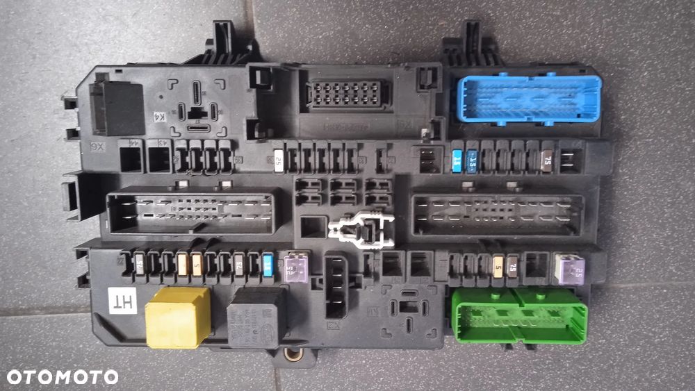 Moduł BSI OPEL ASTRA H Skrzynka bezpieczników 13222173 ht 5dk00866933 - 1