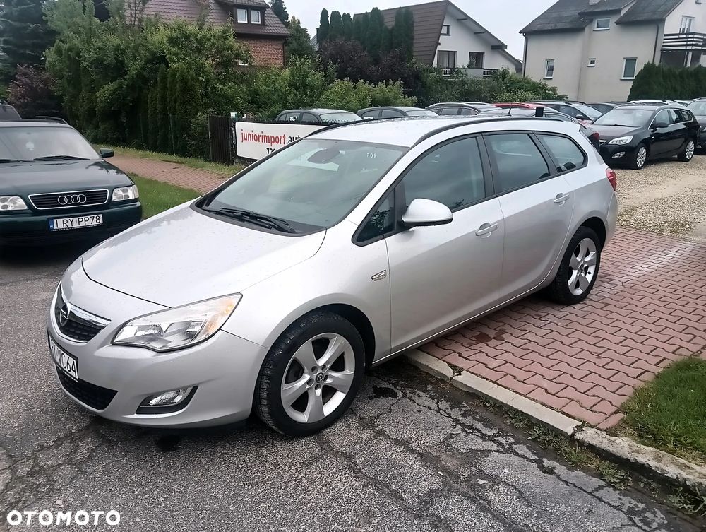 Opel Astra 1.4 Turbo Cosmo - 1