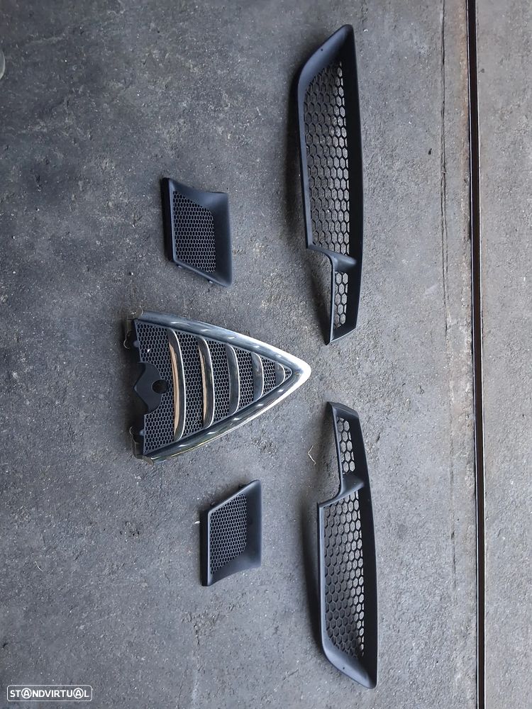 Grelhas de para-choques Alfa Romeo GT - 4