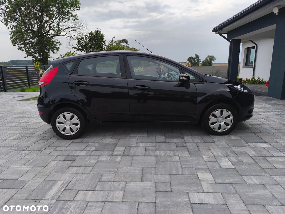 Ford Fiesta - 2
