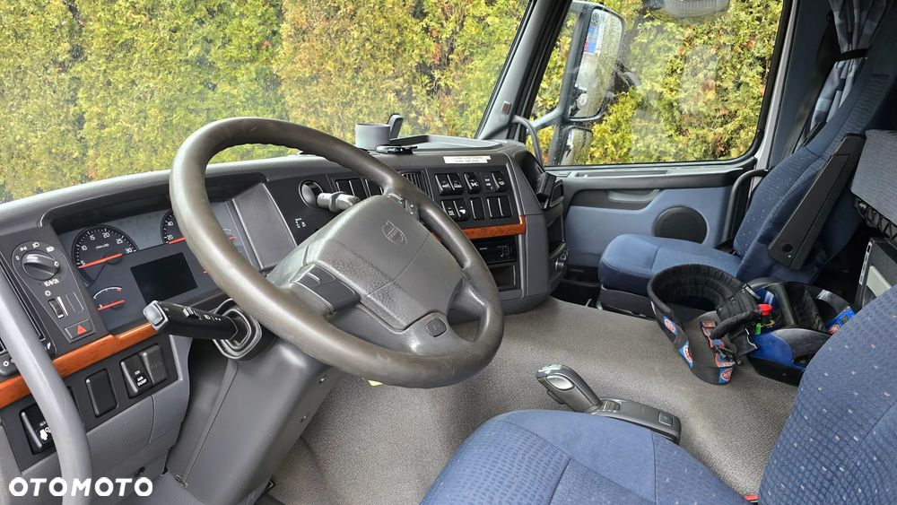 Volvo FM 500 8x4 CRANE HMF 4720 + JIB + WINCH + Kosz Aluminiowy - 15