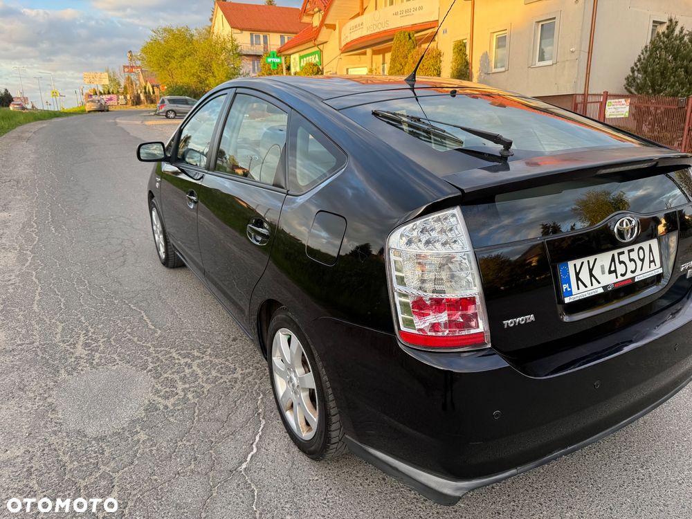 Toyota Prius - 14