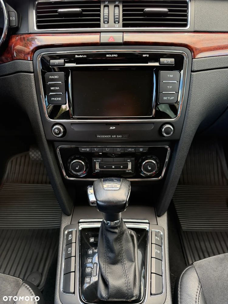 Skoda Superb 2.0 TSI Platinum DSG - 21
