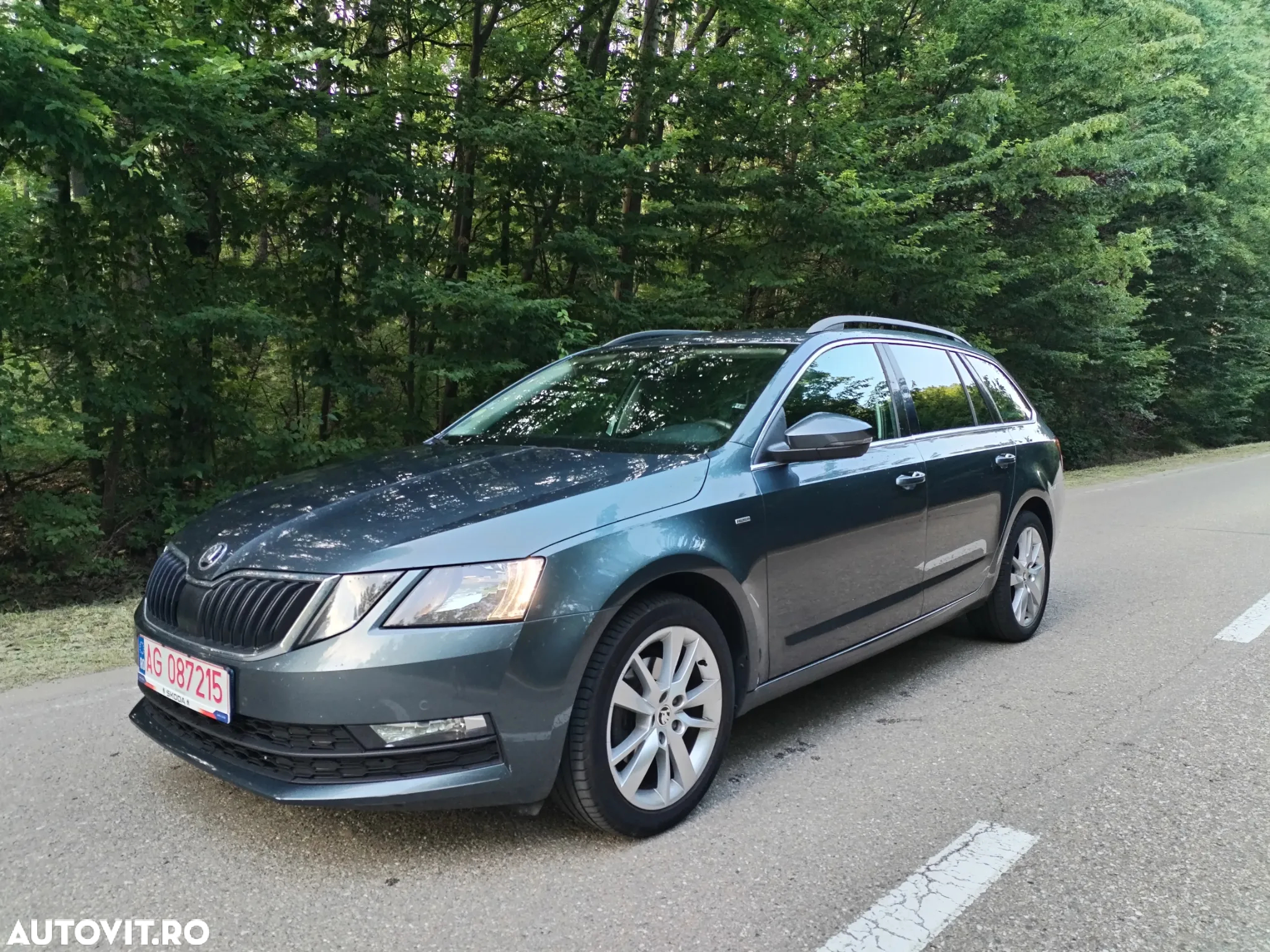 Skoda Octavia 2.0 TDI DSG Clever - 3