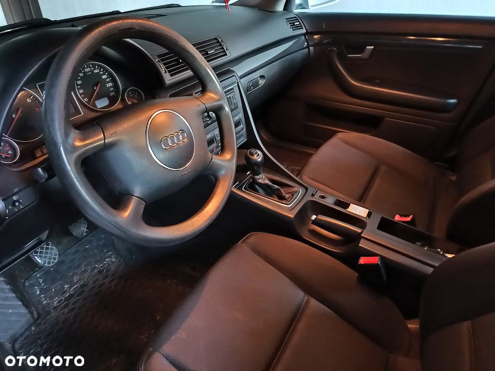 Audi A4 Avant 1.6 - 13