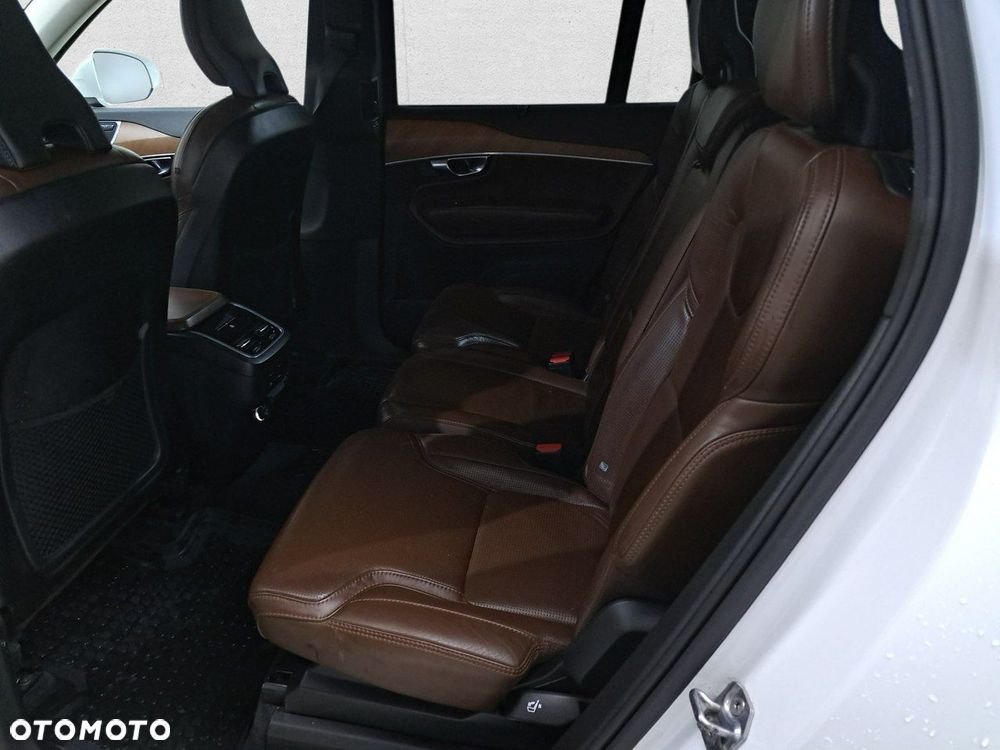 Volvo XC 90 - 12