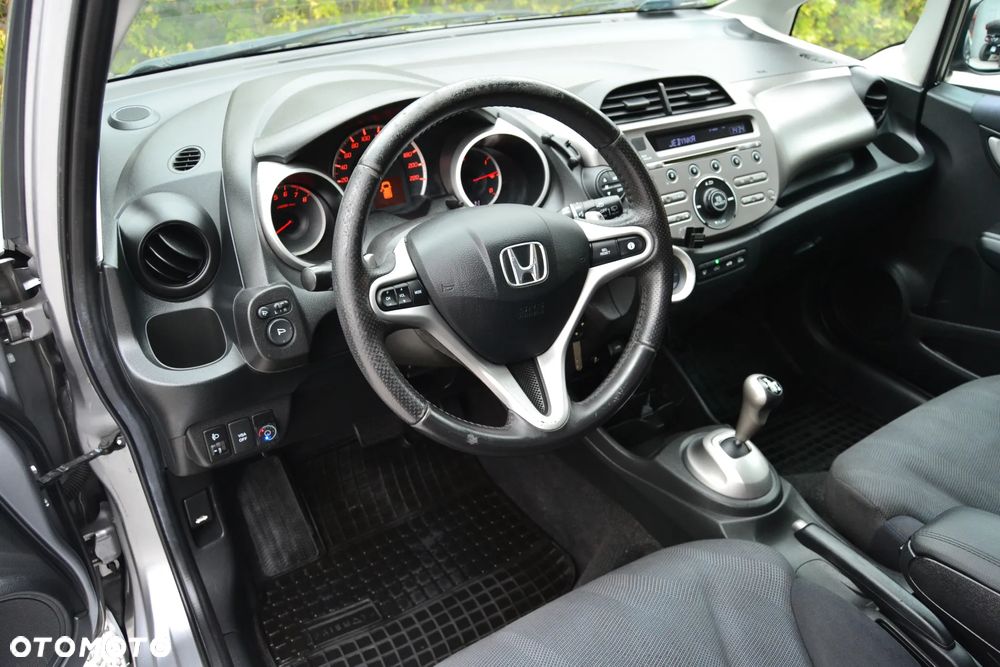 Honda Jazz 1.4 Elegance CVT - 23