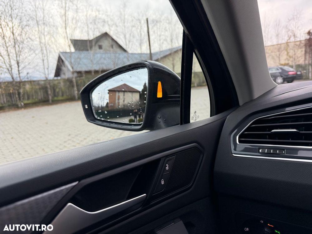 Volkswagen Tiguan - 13