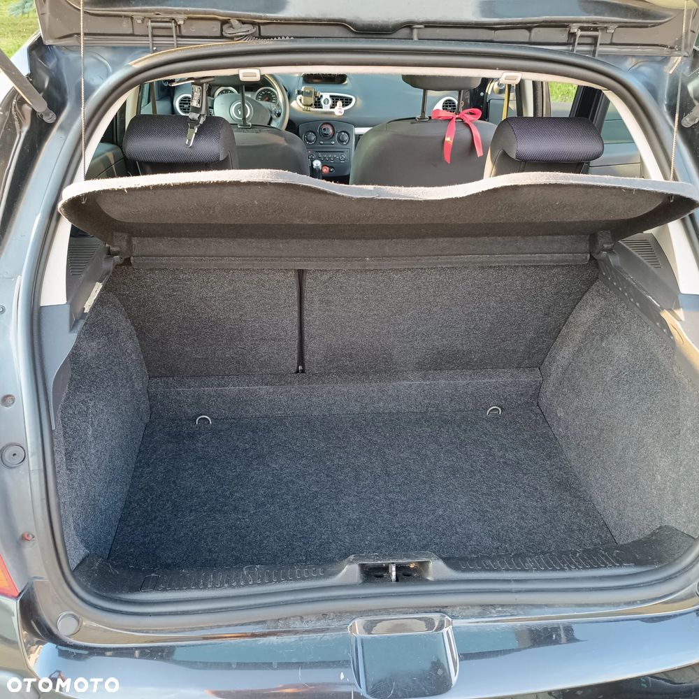 Renault Clio - 6