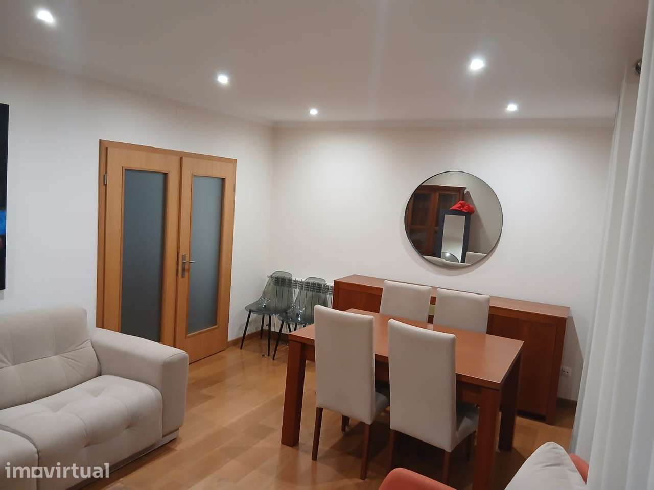 Apartamento T2 mobilado em Coimbra (Vale das Flores) - Grande imagem: 2/11